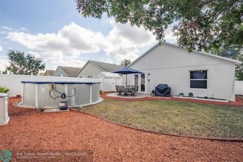 547 Madina Other City - In The State Of Florida FL 33837