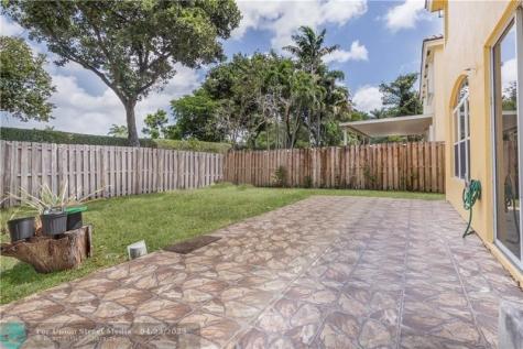 7635 NW 19th Court Pembroke Pines FL 33024