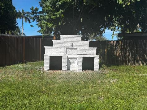 7021 Park Street Hollywood FL 33024