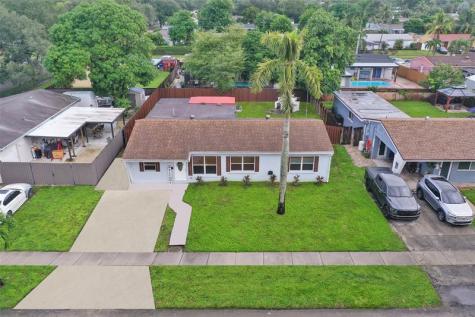 7021 Park Street Hollywood FL 33024