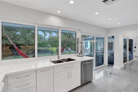 2051 NE 59th Court Fort Lauderdale FL 33308