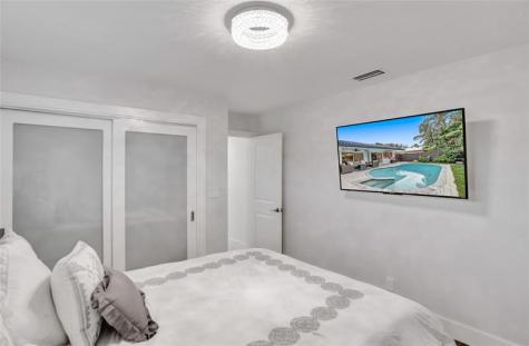 2051 NE 59th Court Fort Lauderdale FL 33308