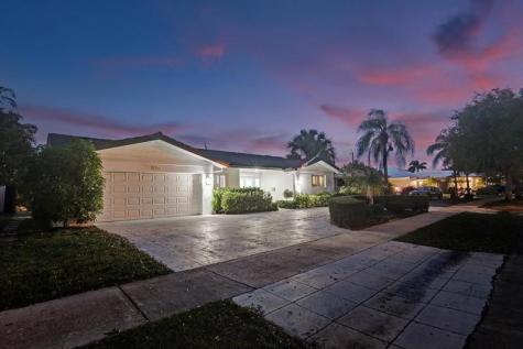2051 NE 59th Court Fort Lauderdale FL 33308