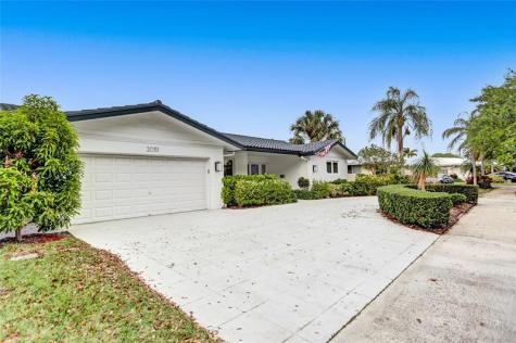 2051 NE 59th Court Fort Lauderdale FL 33308