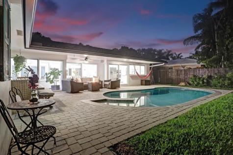 2051 NE 59th Court Fort Lauderdale FL 33308