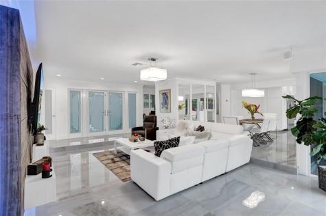 2051 NE 59th Court Fort Lauderdale FL 33308