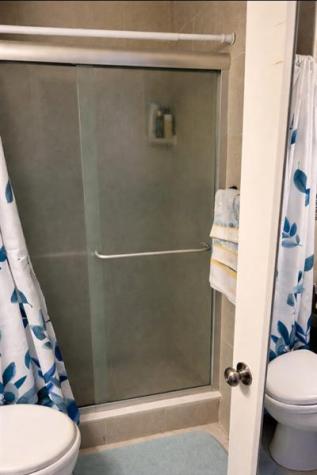 1281 SW 85th Avenue Pembroke Pines FL 33025