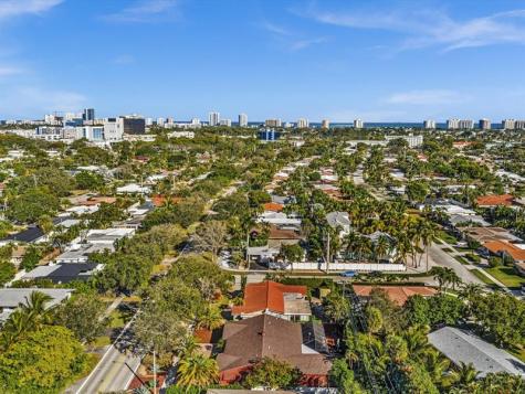 2116 NE 62nd Street Fort Lauderdale FL 33308