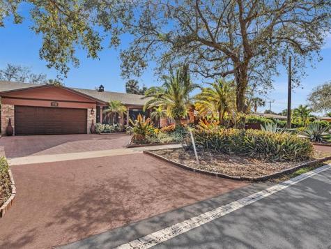 2116 NE 62nd Street Fort Lauderdale FL 33308