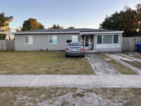 850 NE 173rd Terrace Miami FL 33162