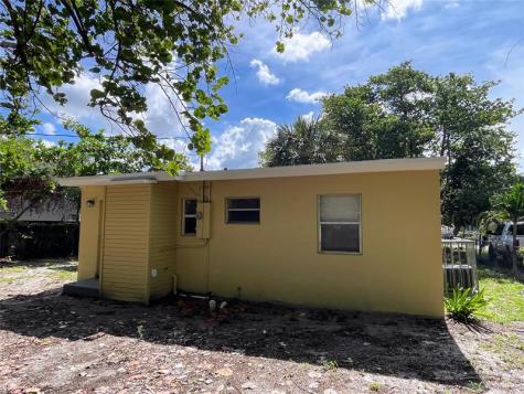 123 SW 21st Way Fort Lauderdale FL 33312