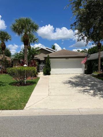 8942 SW Bonneville Drive Stuart FL 34997