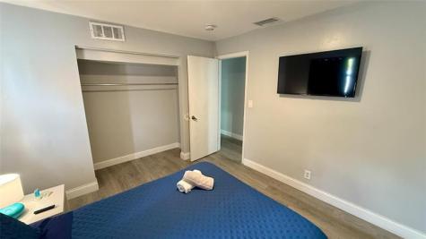 8231 SW 9th Street North Lauderdale FL 33068