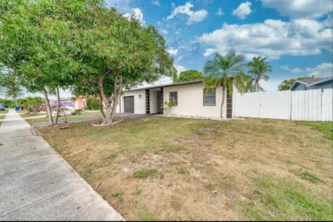 8231 SW 9th Street North Lauderdale FL 33068