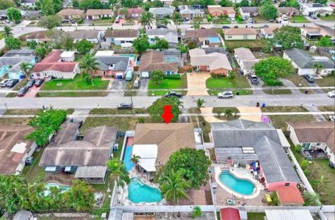 8231 SW 9th Street North Lauderdale FL 33068