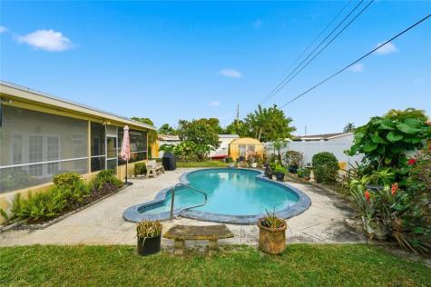 3820 NW 29th Street Lauderdale Lakes FL 33311