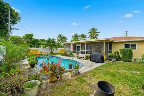 3820 NW 29th Street Lauderdale Lakes FL 33311