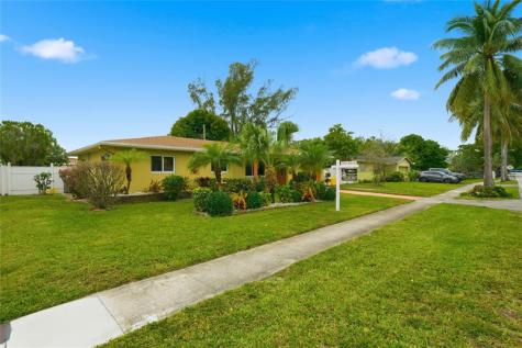 3820 NW 29th Street Lauderdale Lakes FL 33311