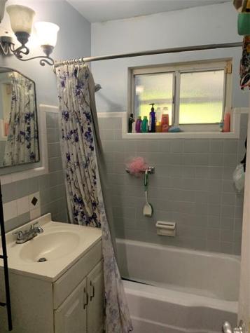 1635 NE 160th Street North Miami Beach FL 33162
