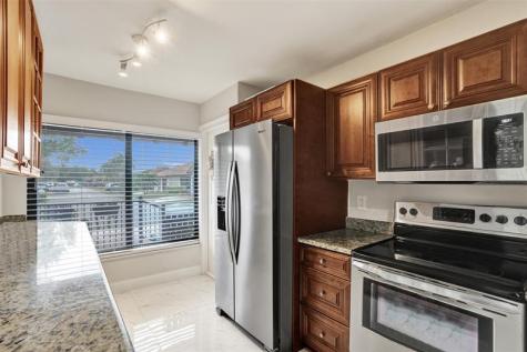 2273 SW 15th Place Deerfield Beach FL 33442