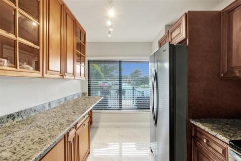 2273 SW 15th Place Deerfield Beach FL 33442