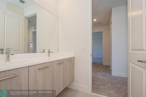4385 SW 123rd Lane Davie FL 33330