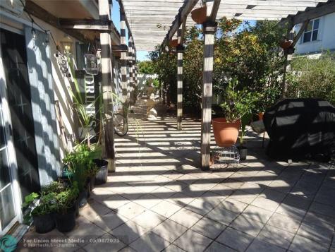 3542 Sahara Springs Pompano Beach FL 33069