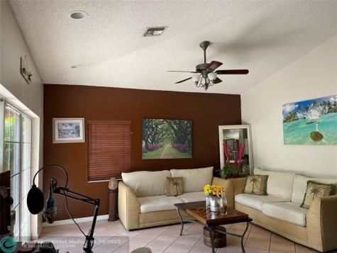 3542 Sahara Springs Pompano Beach FL 33069