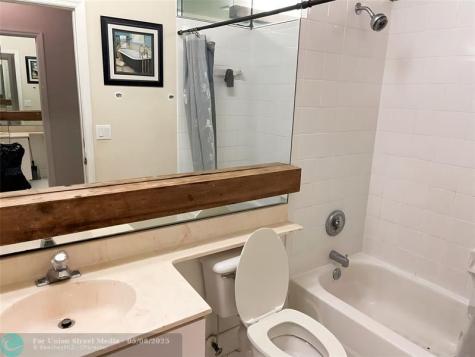 3542 Sahara Springs Pompano Beach FL 33069