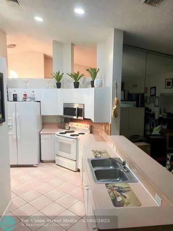 3542 Sahara Springs Pompano Beach FL 33069