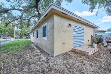 3298 NW 49th Street Miami FL 33142