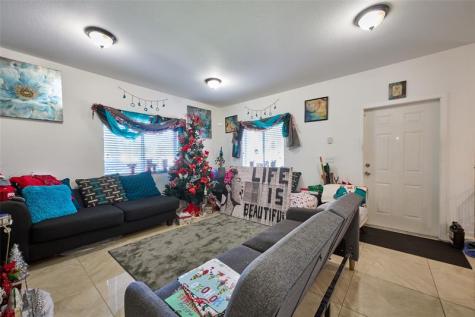 3298 NW 49th Street Miami FL 33142