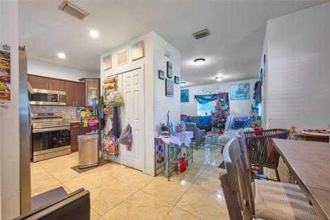 3298 NW 49th Street Miami FL 33142