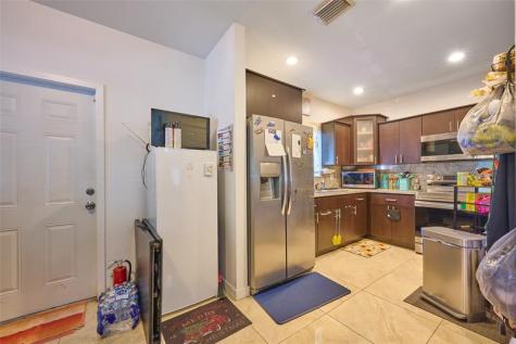 3298 NW 49th Street Miami FL 33142