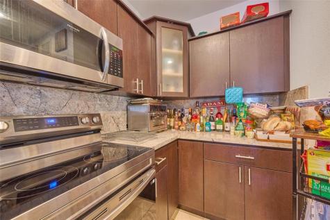 3298 NW 49th Street Miami FL 33142