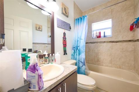 3298 NW 49th Street Miami FL 33142