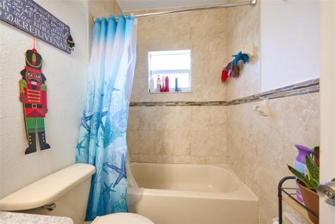 3298 NW 49th Street Miami FL 33142
