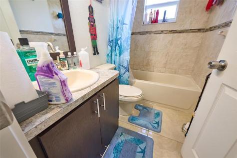 3298 NW 49th Street Miami FL 33142