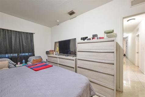 3298 NW 49th Street Miami FL 33142