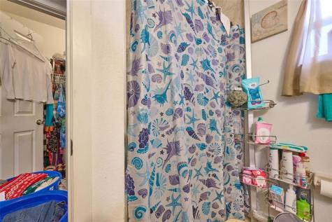 3298 NW 49th Street Miami FL 33142
