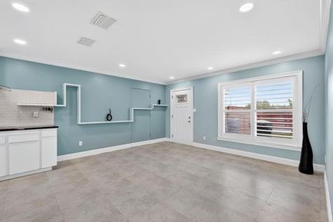 1201 N Tyrone Boulevard N Other City - In The State Of Florida FL 33710