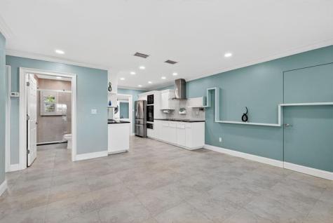 1201 N Tyrone Boulevard N Other City - In The State Of Florida FL 33710