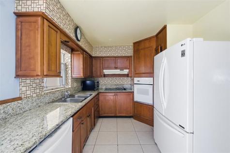 4030 NW 3rd Way Deerfield Beach FL 33064