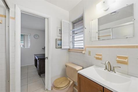 4030 NW 3rd Way Deerfield Beach FL 33064