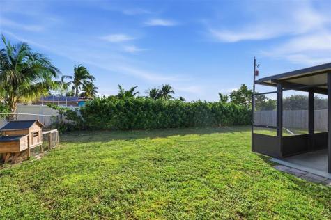 4030 NW 3rd Way Deerfield Beach FL 33064