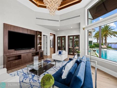 1812 SE 14th Street Fort Lauderdale FL 33316