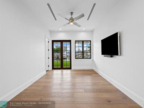 1812 SE 14th Street Fort Lauderdale FL 33316