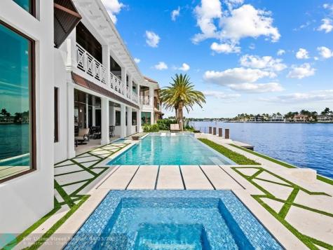 1812 SE 14th Street Fort Lauderdale FL 33316