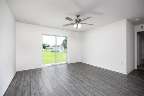 8436 99TH Court Vero Beach FL 32967