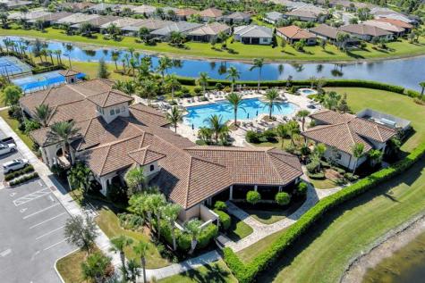 5276 Unity Square Vero Beach FL 32967